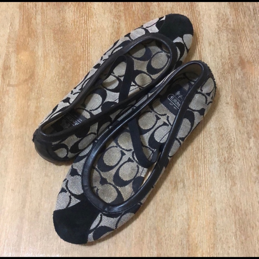 Black coach ballet flat